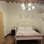 Il Castello Di Monteggiori Vakantiehuis Camaiore