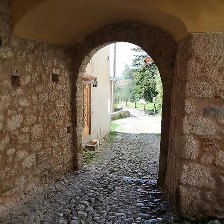 Il Castello Di Monteggiori