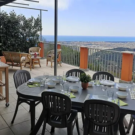 בית נופש Il Castello Di Monteggiori קמאיורה